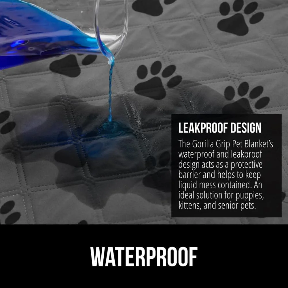 Demonstration of the GORILLA GRIP dog blanket repelling liquid