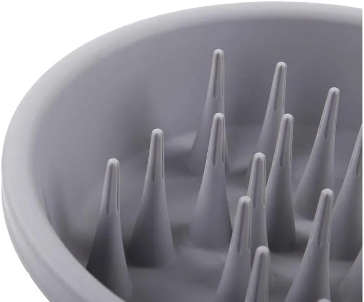 Non-slip base of the Dexas pet bowl